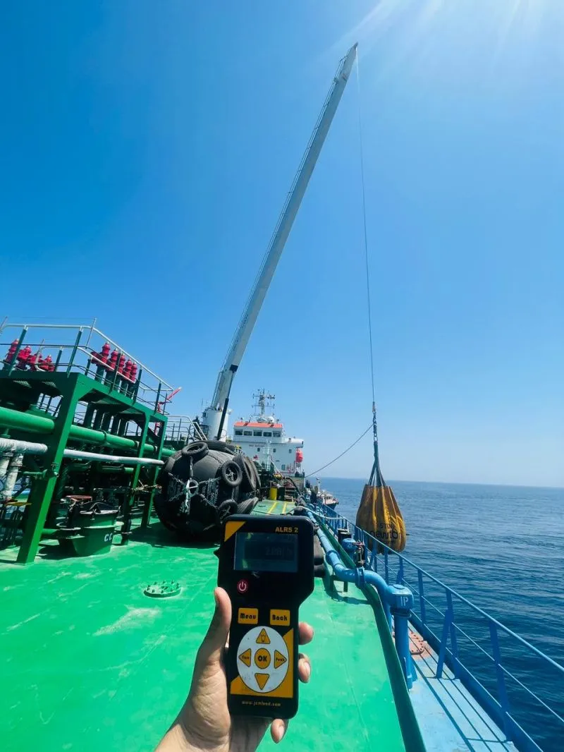 Bunkering vessel crane load test