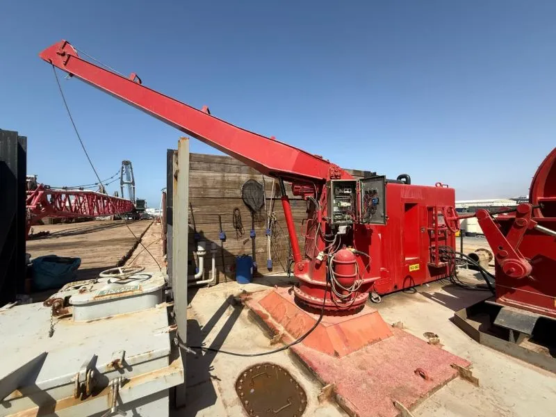 Deck crane troubleshooting and restoration